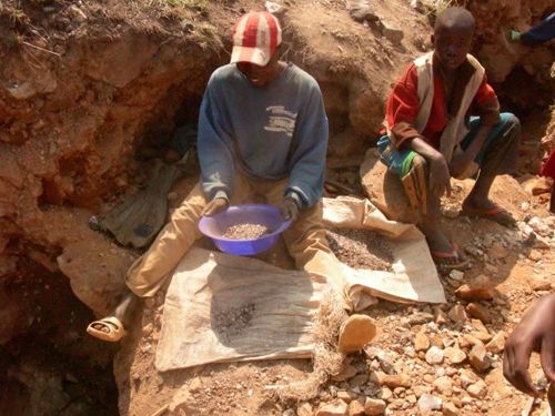 Coltan_mining_ChildSlaves_Congo_ChildrensRightsPicture
